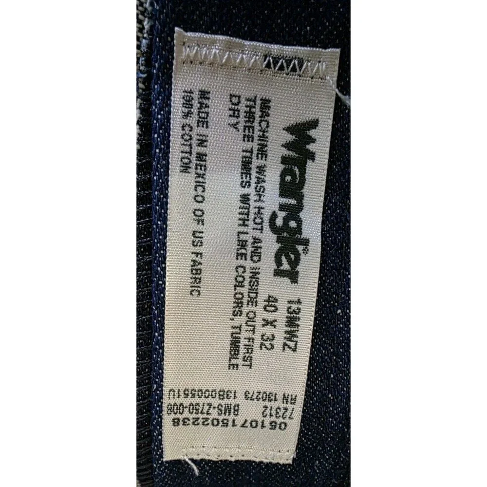 Wrangler waist laid